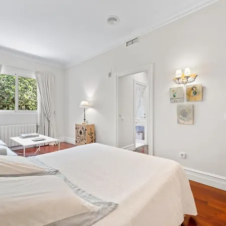 Ualidia Golf 民宿 *